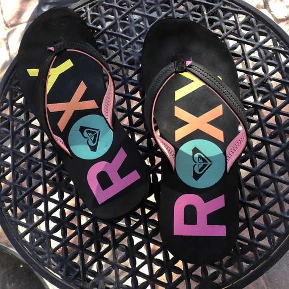 ROXY Flip Flops - Black with Roxy Logo on Footbed